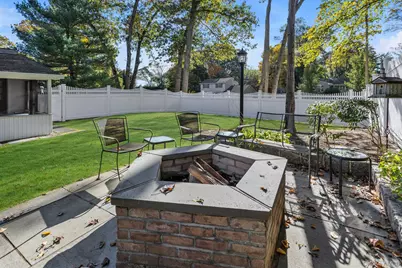 60 Oak Street, Smithtown, NY 11787 - Photo 24