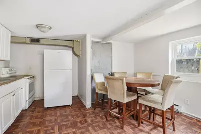 130 Johnston Street, Newburgh, NY 12550 - Photo 8