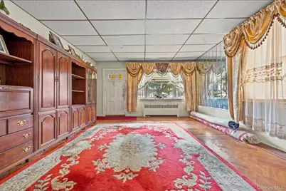 13305 107th Avenue, Richmond Hill, NY 11419 - Photo 10