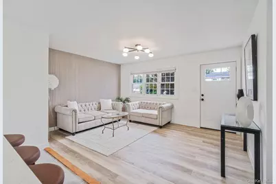 120 Manhattan Avenue, West Babylon, NY 11704 - Photo 10