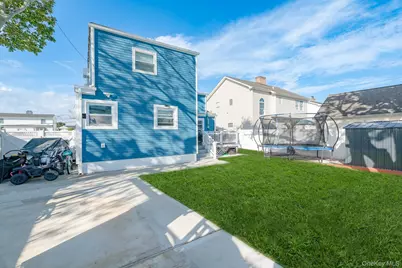 11 Overton Street, Freeport, NY 11520 - Photo 20