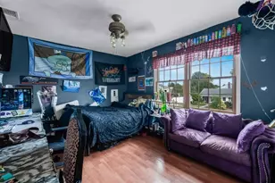 80 Fairview Ave, East Meadow, NY 11554 - Photo 26