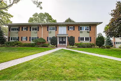742 Deer Park Avenue #8A, North Babylon, NY 11703 - Photo 2