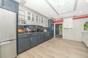 28 Riverside Ave, Amityville, NY 11701 - Photo 6