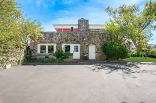 28 Riverside Ave, Amityville, NY 11701 - Photo 30