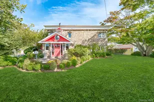 28 Riverside Ave, Amityville, NY 11701 - Photo 2