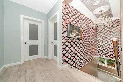 28 Riverside Avenue, Amityville, NY 11701 - Photo 20