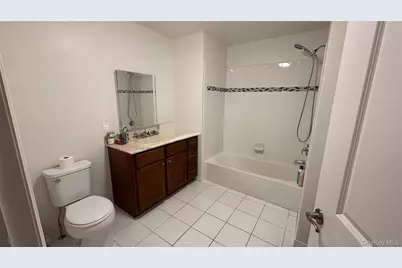 164 Ashley Ct, Central Islip, NY 11722 - Photo 12