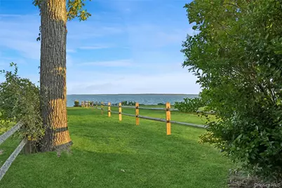 1420 Laurelwood Drive, Laurel, NY 11948 - Photo 12