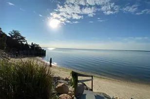 1420 Laurelwood Dr, Laurel, NY 11948 - Photo 10