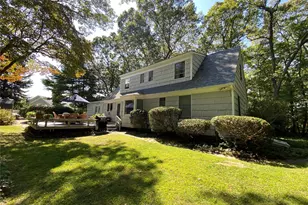 1420 Laurelwood Dr, Laurel, NY 11948 - Photo 14