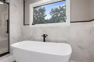 80 Washington Blvd, Commack, NY 11725 - Photo 26