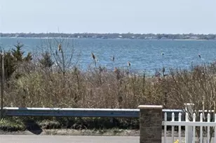 7 Grandview Dr, Shirley, NY 11967 - Photo 2