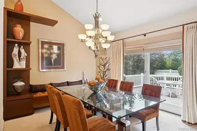 103 Rivendell Court, Melville, NY 11747 - Photo 10