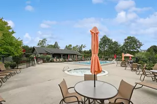 103 Rivendell Ct, Melville, NY 11747 - Photo 42