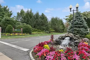 103 Rivendell Ct, Melville, NY 11747 - Photo 46