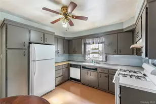 2 Francis Ave, Nyack, NY 10960 - Photo 2