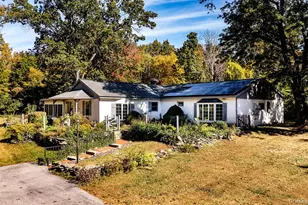 53 Tyrrel Rd, Pleasant Valley, NY 12569 - Photo 4