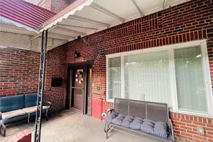 47-32 39th St, Sunnyside, NY 11104 - Photo 1