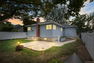 39 Wellington Avenue, Deer Park, NY 11729 - Photo 18