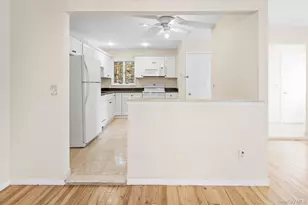 39 Wellington Ave, Deer Park, NY 11729 - Photo 4