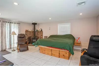 29 Robert Street, Patchogue, NY 11772 - Photo 8