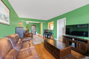 4320 Van Cortlandt Park E, Bronx, NY 10470 - Photo 8