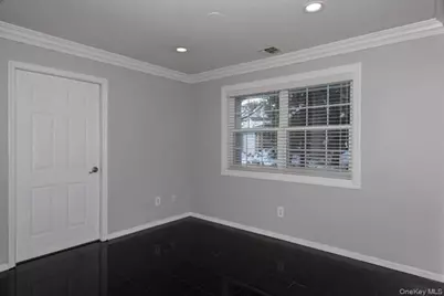 138 Overlook Drive #138, Farmingville, NY 11738 - Photo 6