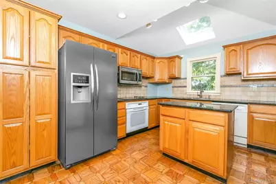 584 Yale Street, Oceanside, NY 11572 - Photo 8