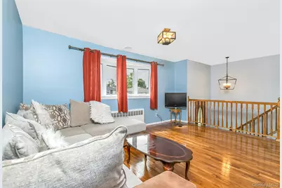584 Yale Street, Oceanside, NY 11572 - Photo 4