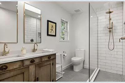 7 Sims Avenue, Sag Harbor, NY 11963 - Photo 20