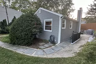 23 West Dr, Port Washington, NY 11050 - Photo 12