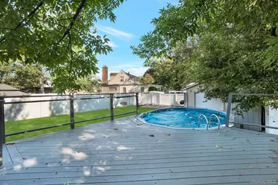 9 Pine Lane, Valley Stream, NY 11581 - Photo 8