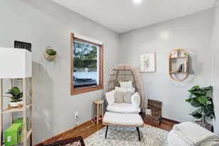 9 Pine Ln, Valley Stream, NY 11581 - Photo 26