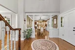 10 Hollise Ct, Centerport, NY 11721 - Photo 8