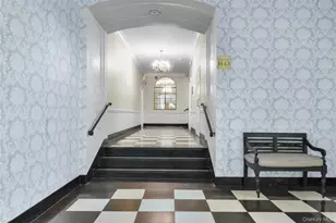 910 Stuart Ave, Mamaroneck, NY 10543 - Photo 4