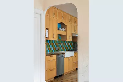 2536 Lurting Avenue, Bronx, NY 10469 - Photo 6