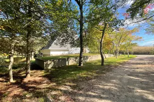 84 Beaver Dr, Mastic Beach, NY 11951 - Photo 6