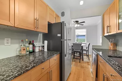 377 N Broadway #602, Yonkers, NY 10701 - Photo 10