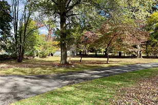 43 Kobelt Dr, Wallkill, NY 12589 - Photo 6