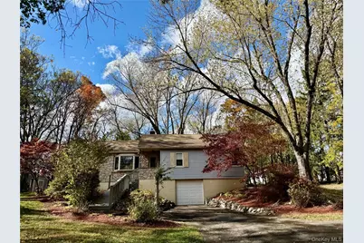 43 Kobelt Drive, Wallkill, NY 12589 - Photo 2