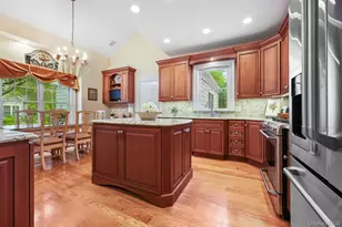 26 Club Ct, Pleasantville, NY 10570 - Photo 8