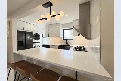 13707 68th Drive #B, Flushing, NY 11367 - Photo 4