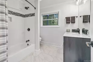 2 Christine Ln, Manorville, NY 11949 - Photo 10