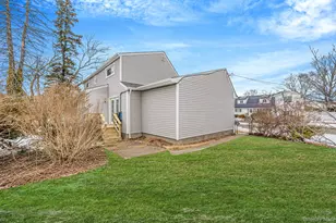 18 Oakdale Pl, Massapequa Park, NY 11762 - Photo 8