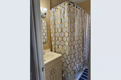 2922 Barnes Avenue #6D, Bronx, NY 10467 - Photo 8