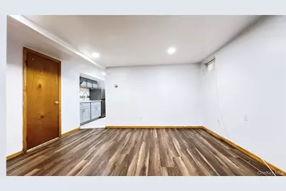168-12 19th Ave Avenue, Whitestone, NY 11357 - Photo 22