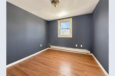 91 Elzey Avenue, Elmont, NY 11003 - Photo 8