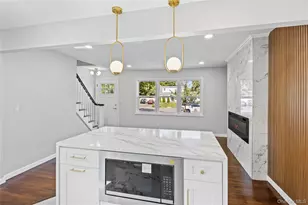 24 Laura Dr, Centereach, NY 11720 - Photo 6