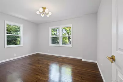 24 Laura Drive, Centereach, NY 11720 - Photo 10